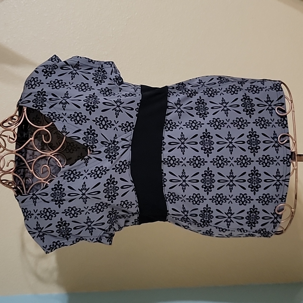 Magellan Sportswear Top Gray & Black Women's Size M